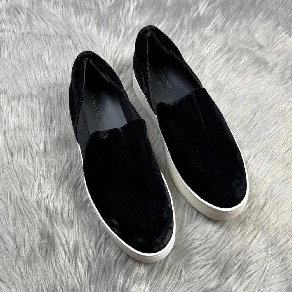 Vince Warren Black Velvet Platform Slip On Sneakers Size 7 M